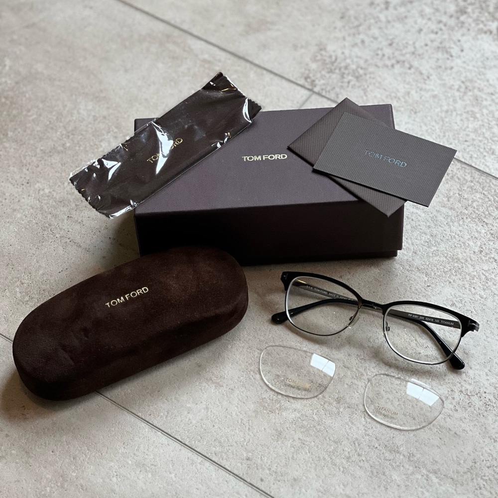 Tom Ford FT5381